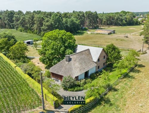                                        Uitzonderlijke woning te koop in Noorderwijk, € 1.100.000
