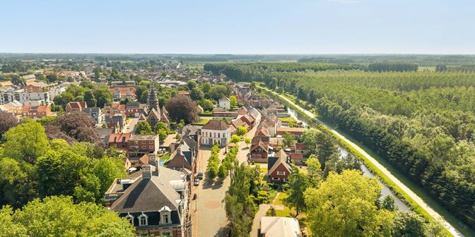 Bien professionnel à vendre à Bevrijdersstraat 1, 9180 Moerbeke