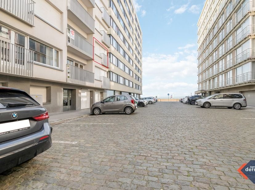 À la recherche d’un appartement à la mer? Cet agréable appartement meublé avec deux chambres à coucher est situé au deuxième étage de la Résidence Mes