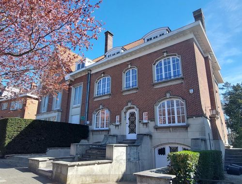                                         Woning te huur in Sint-Pieters-Woluwe, € 3.900
