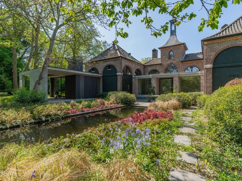 Maison à vendre à Beukenweg  10,
                    8210 Loppem