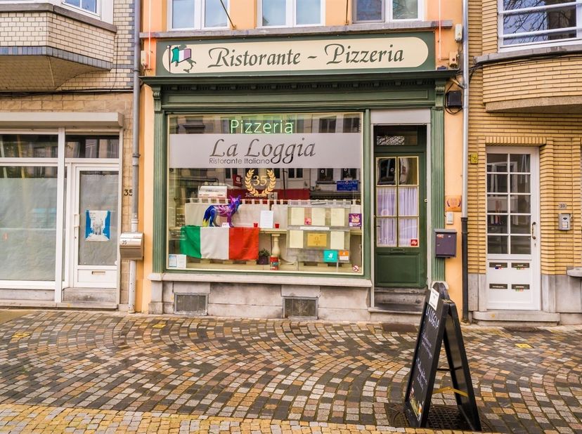 Bedrijfsvastgoed te koop in Korenmarkt 37,
                    2800 Mechelen