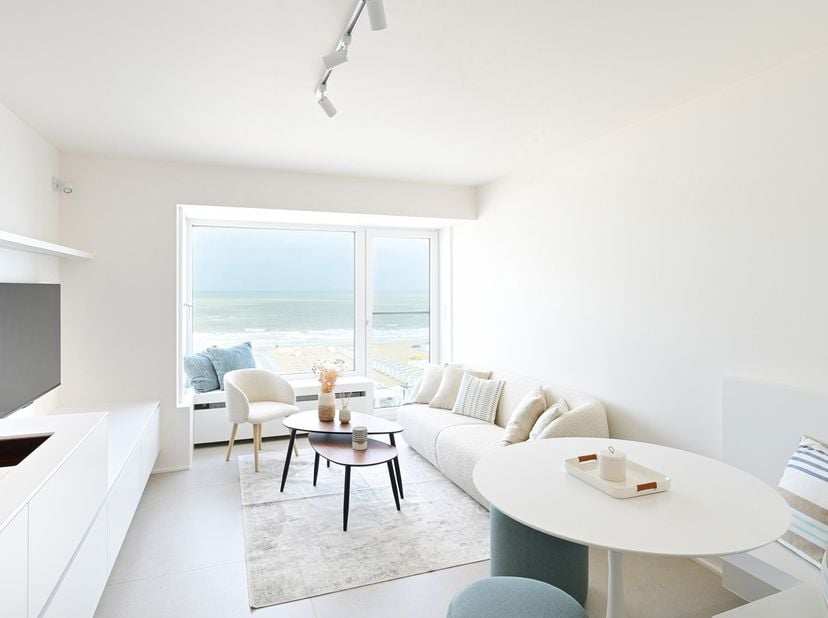 Mooi vernieuwd vakantieappartement met 2 slaapkamers met prachtig zeezicht op een topligging te Knokke aan het Albertstrand, tussen het Casino en het