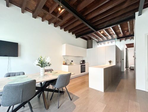                                        Appartement à vendre à Antwerpen, € 285.000
