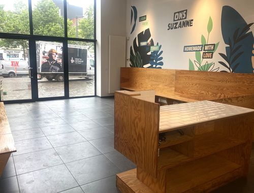                                         Handelszaak te huur in Antwerpen, € 2.450
