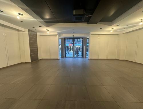                                         Handelszaak te huur in Lommel, € 3.950
