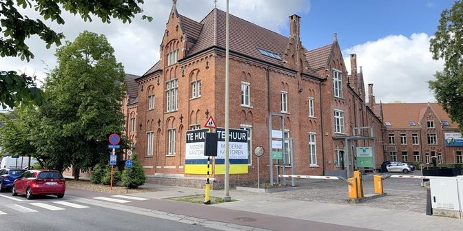 Bien professionnel à louer à Capucienenlaan 93 - A boîte U2GLV, 9300 Aalst