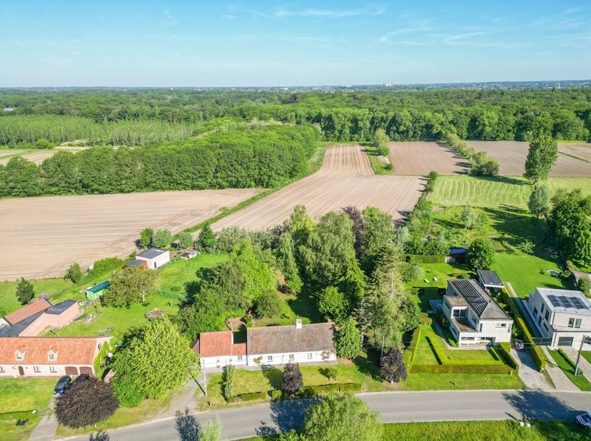 Huis te koop in Markettestraat 22,
                    9881 Bellem