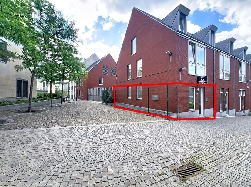 Bedrijfsvastgoed te huur in Rue d'Official 20,
                    4000 Liège
