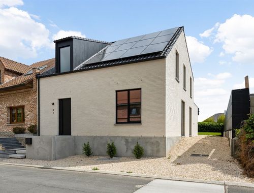                                         Eengezinswoning te koop in Brustem, € 498.000
