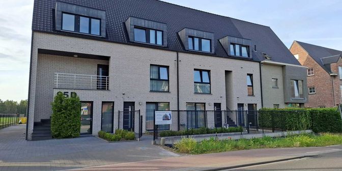 Appartement te koop in Larumseweg 95D bus 5, 2440 Geel