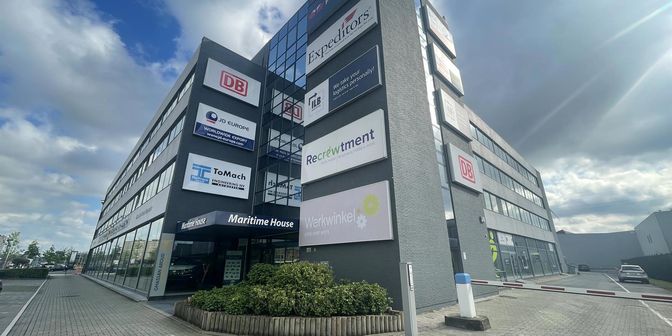 Bedrijfsvastgoed te huur in Noorderlaan 111, 2030 Antwerpen