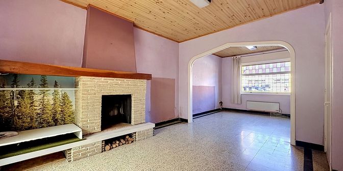 Huis te koop in chaussée de luingne  442, 7700 Lowingen