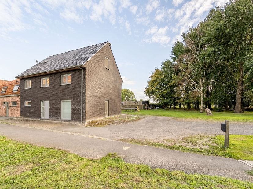 Maison à vendre à Kleine Ieperstraat 50,
                    8560 Gullegem