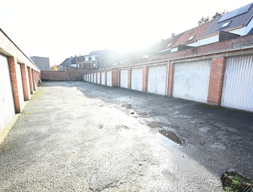                                         Garage te huur in Roeselare, € 60

