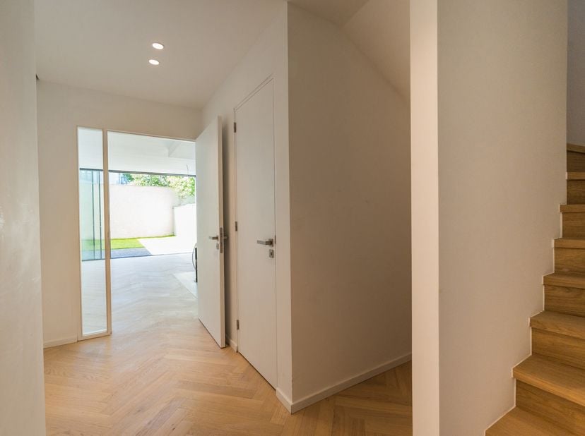 Appartement te koop in Place de l'Amitié 9 bus A1,
                    1160 Oudergem