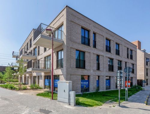                                         Handelspand te huur in Deinze, € 1.500

