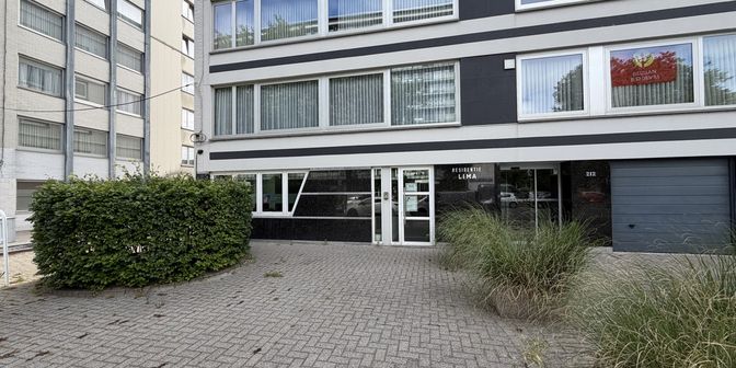 Bedrijfsvastgoed te koop in Lambrechtshoekenlaan 212 bus 001, 2170 Merksem