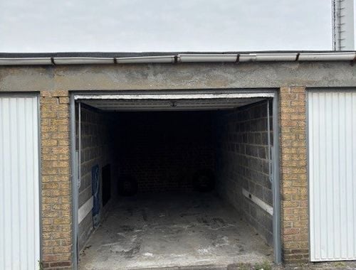                                         Garage te koop in Kortrijk, € 27.500
