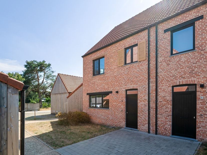 Instapklare, energiezuinige woning met 3 slaapkamers en zonnige tuin op een kindvriendelijke locatie in Nijlen.<br />
Bent u op zoek naar een instapk