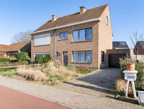                                         Maison unifamiliale à vendre à Sint-Niklaas, € 400.000
