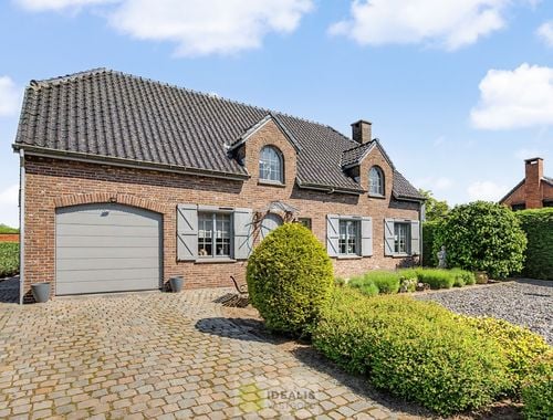                                         Eengezinswoning te koop in Peer, € 410.000
