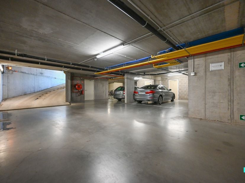 Garage à vendre
                    à 8530 Harelbeke