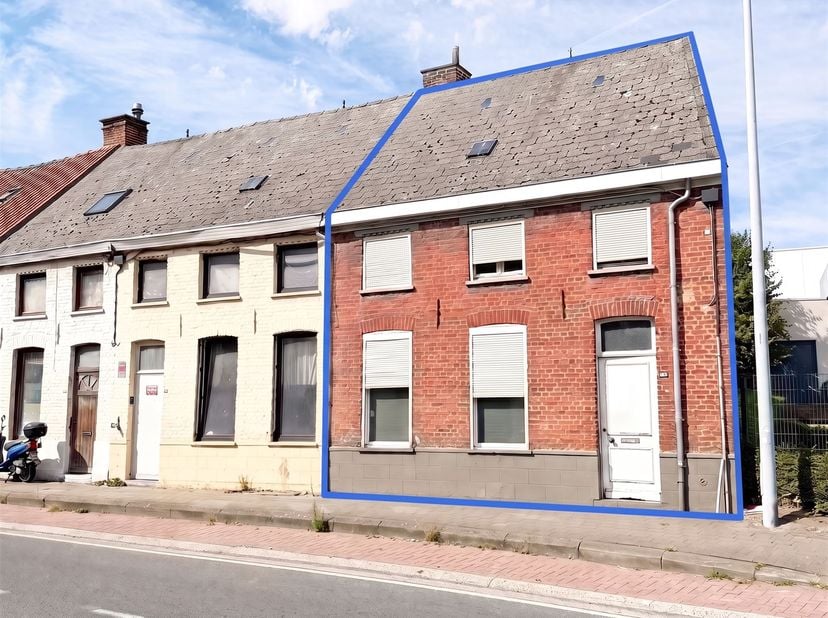 Huis te koop in Zonnestraat 183,
                    9600 Ronse