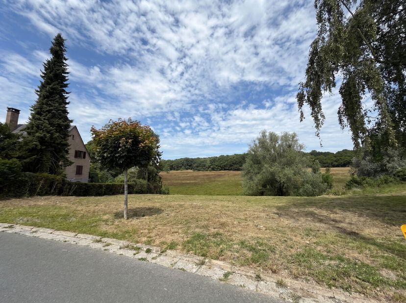 Terrain à vendre
                    à 6110 Montigny-le-Tilleul