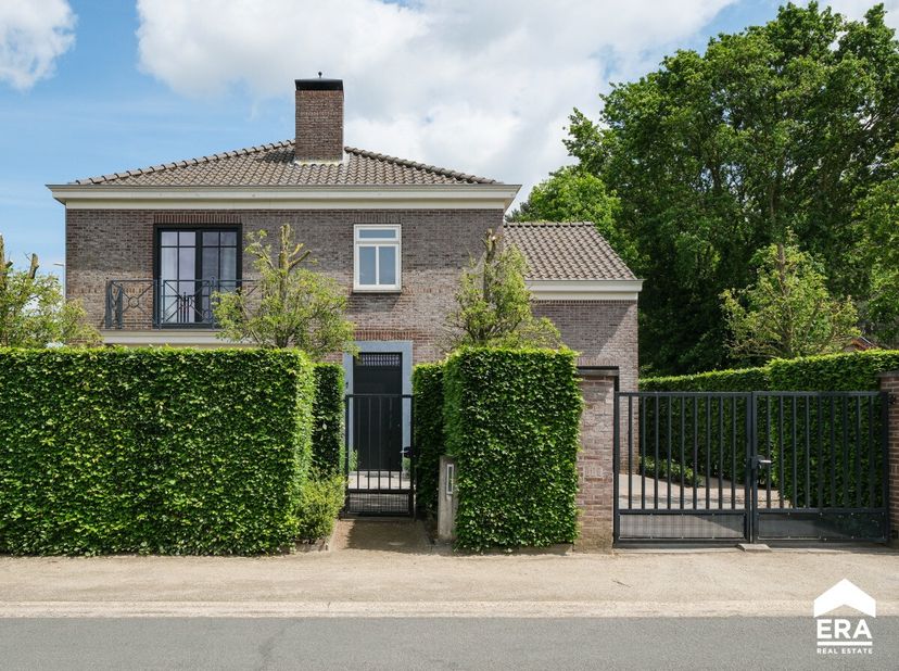 [[ CE BIEN PARTICIPE À LA JOURNÉE MAISONS OUVERTES ERA LE 13/6 DE 16:00 À 17:00 ]]<br />
Ce bien participe à la Journée Maisons Ouvertes ERA. Visitabl