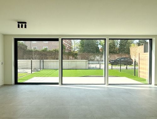                                         Appartement à louer à Beveren-Waas, € 1.195

