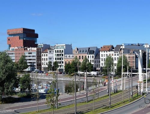                                         Appartement à louer à Antwerpen, € 1.275
