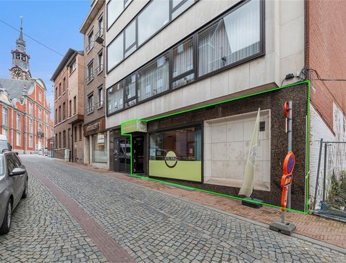                                         Commercieel Gebouw te koop in Sint-Truiden, € 185.000
