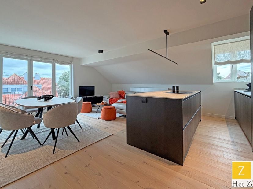 <br />
<br />
<br />
<br />
<br />
<br />
<br />
<br />
In het hart van het Zoute, op een uitzonderlijke locatie vlak bij de Minigolf, bevindt zich di