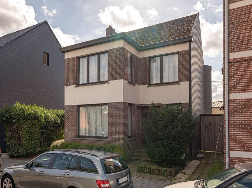 Huis te koop in Spoorweglei 17,
                    2560 Nijlen