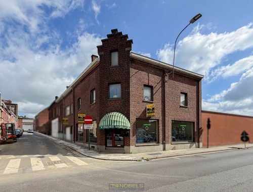                                         Handelspand met woonst te koop in Ronse, € 150.000
