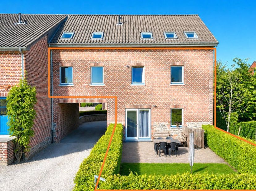 Charmante maison en bon état (+/- 187m² d'après PEB) 3 chambres bénéficiant d'une situation d'exception dans un cadre calme et verdoyant, au sein d'un