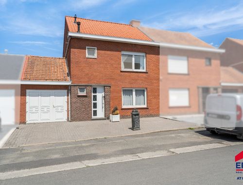                                         Maison à vendre à Oostnieuwkerke, € 259.000
