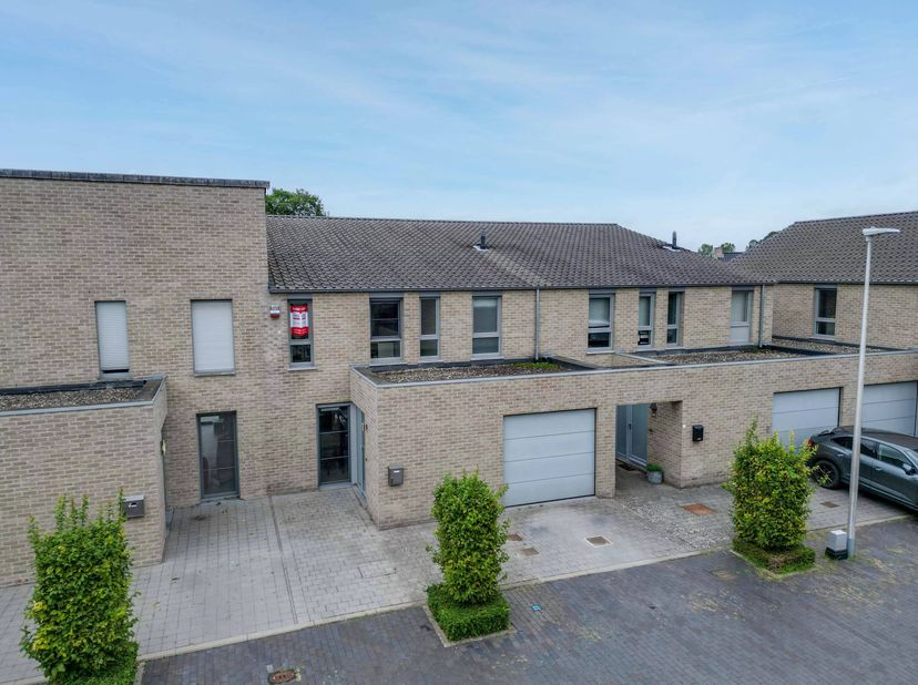 Huis te koop in STAPELBEKERVELD 3,
                    3800 Sint-Truiden