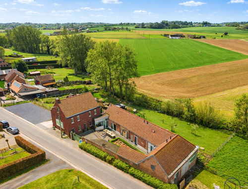                                         Chambres d’hôtes à vendre à Mater, € 855.000
