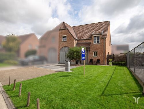                                         Woning te koop in Eernegem, € 399.000
