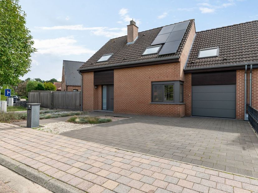 Huis te koop in Aspergevelden 21,
                    2260 Zoerle-Parwijs