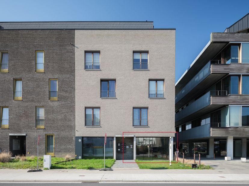 Bedrijfsvastgoed te koop in Evergemsesteenweg 193,
                    9032 Wondelgem