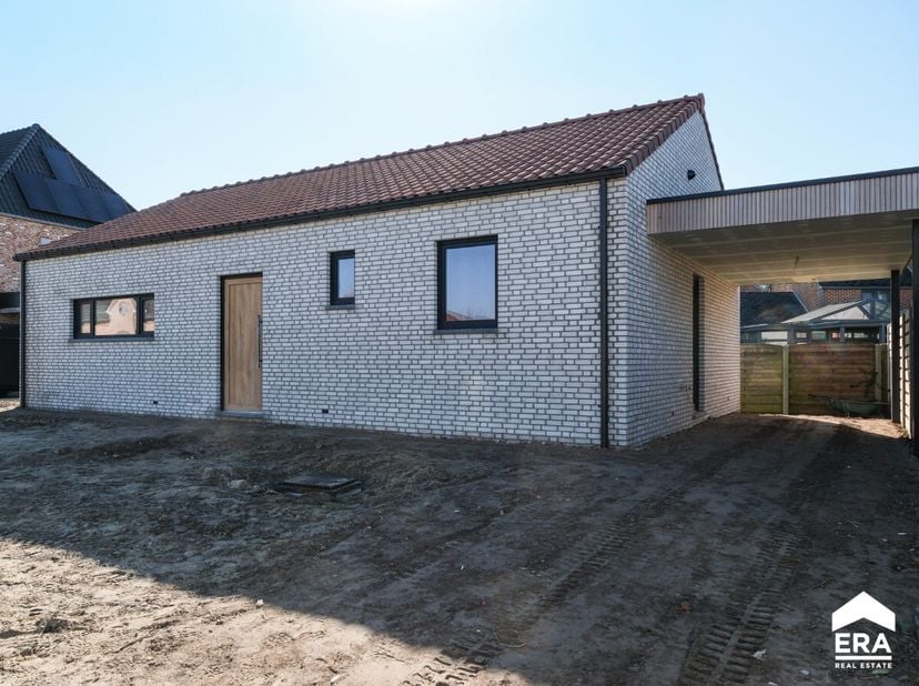 [[ DIT PAND NEEMT DEEL AAN DE ERA OPEN HUIZEN DAG OP 13/6 VAN 13:00 TOT 14:00 ]]<br />
Dit pand neemt deel aan de ERA Open Huizen Dag. Te bezichtigen