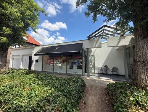                                         Handelszaak te huur in Brasschaat, € 1.300
