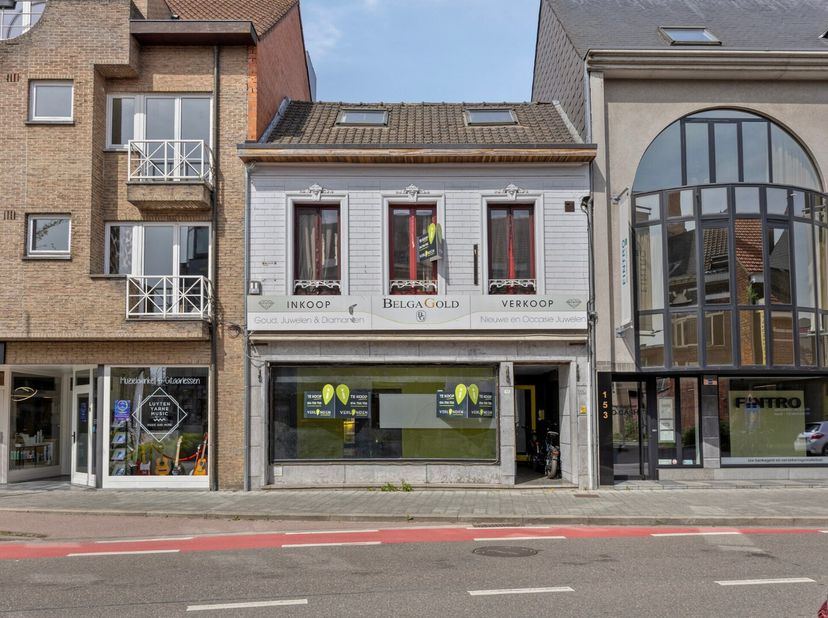 Bien professionnel à vendre
                    à 2440 Geel