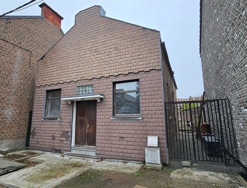                                         Eengezinswoning te koop in Hornu, € 75.000
