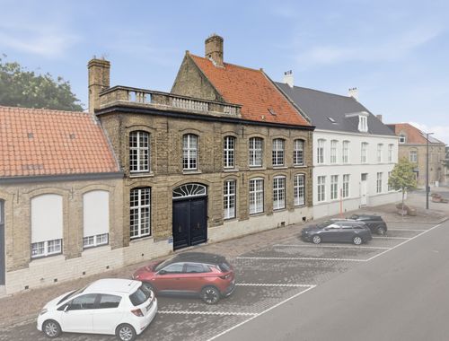                                        Maison de ville à vendre à Veurne, € 750.000
