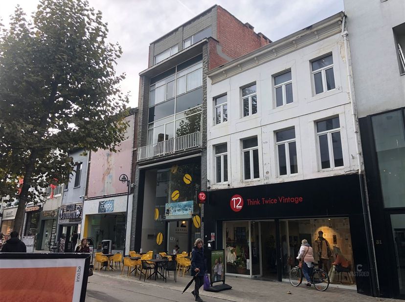 Bedrijfsvastgoed te koop in Koning Albertstraat 35,
                    3500 Hasselt