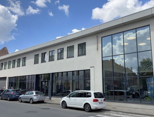                                         Handelszaak te huur in Gent, € 6.000
